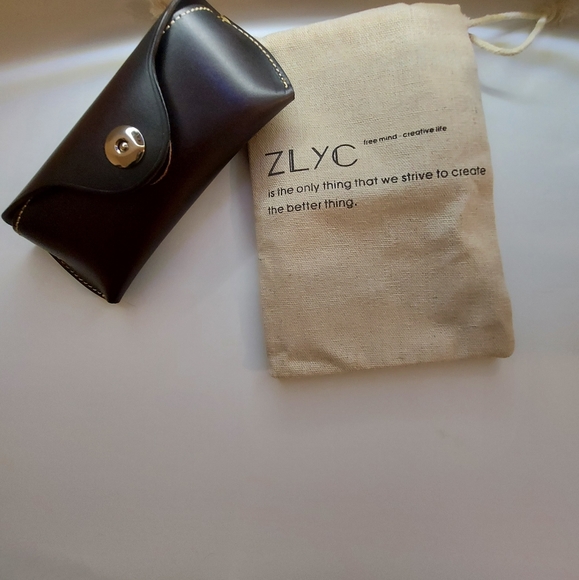 Unisex semi Hard Genuine Leather eyeglass case - Picture 6 of 6